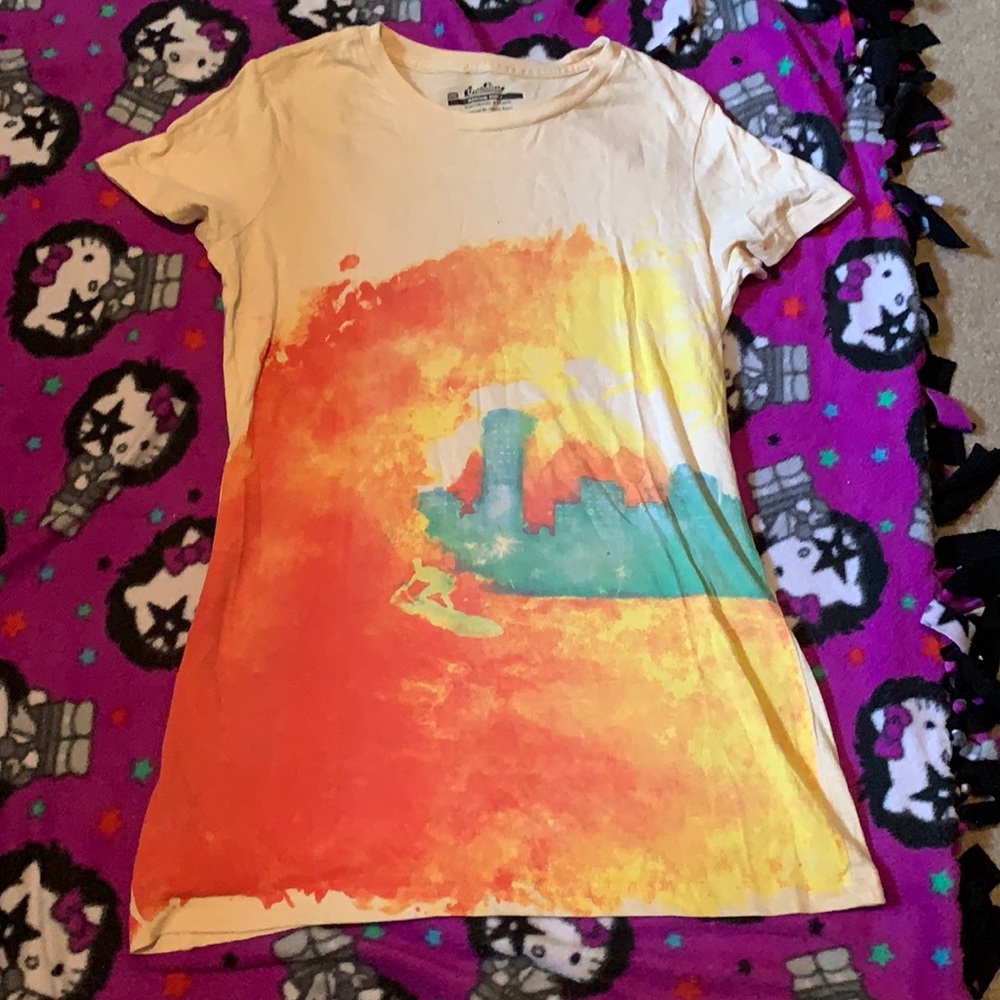 Threadless Bienvenido Miami Girly M tee